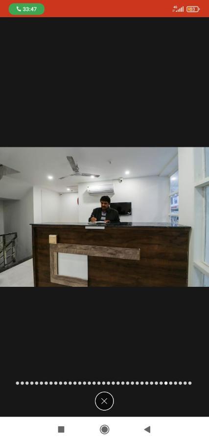 Hotel Almond Zirakpur ภายนอก รูปภาพ